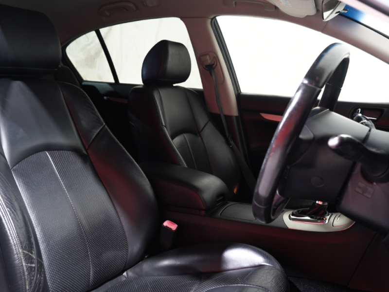 Vehicle Gallery Image