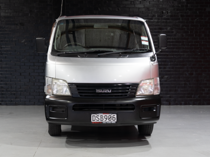 Vehicle Gallery Image