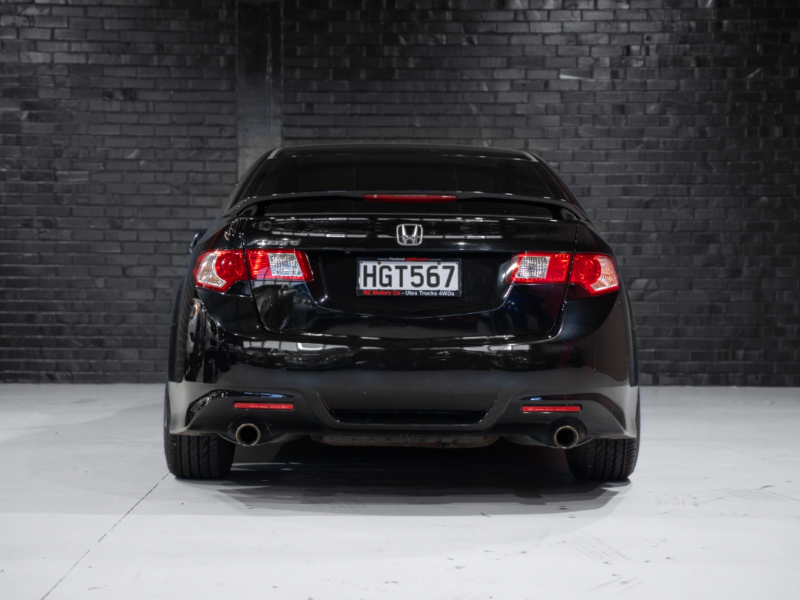 Vehicle Gallery Image