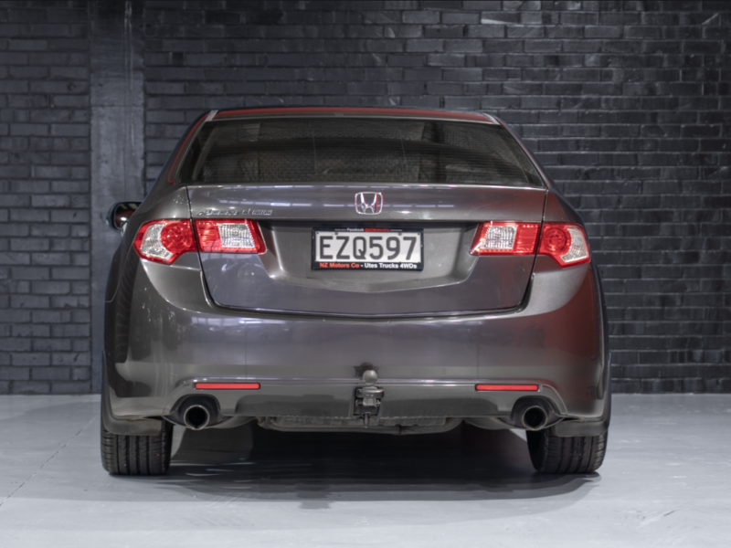 Vehicle Gallery Image