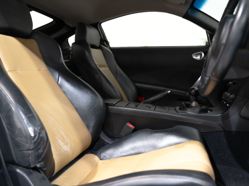 Vehicle Gallery Image