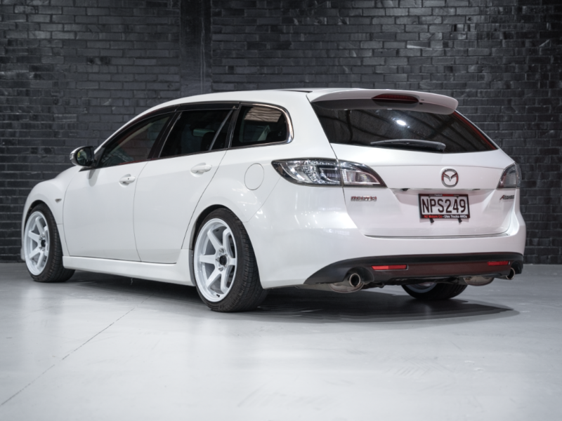 Vehicle Gallery Image