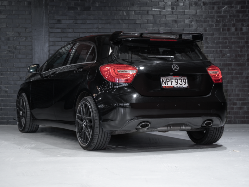 Vehicle Gallery Image