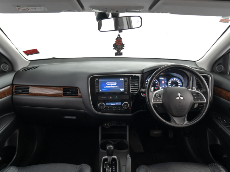 Vehicle Gallery Image