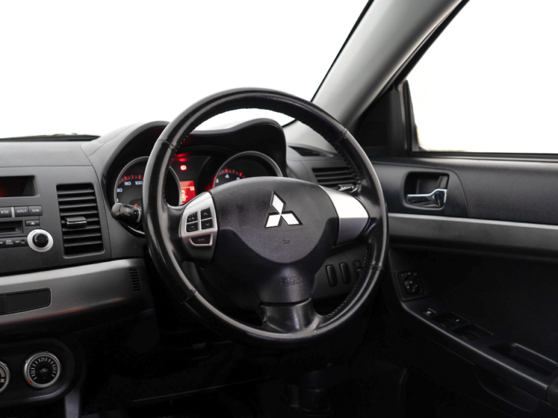 Vehicle Gallery Image