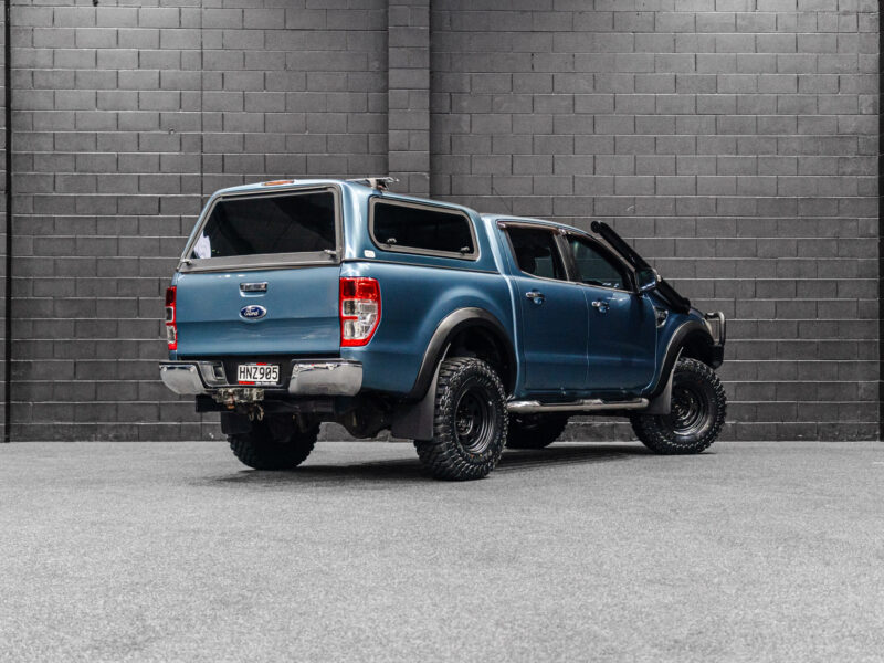 Vehicle Gallery Image