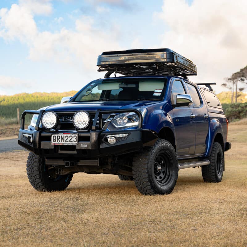 Defender Off-Road Cantilever Hard Shell Rooftop Tent - Image 4