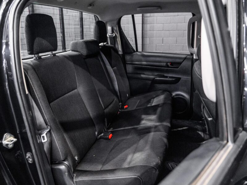 Vehicle Gallery Image