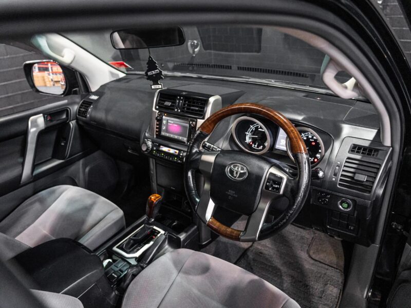 Vehicle Gallery Image