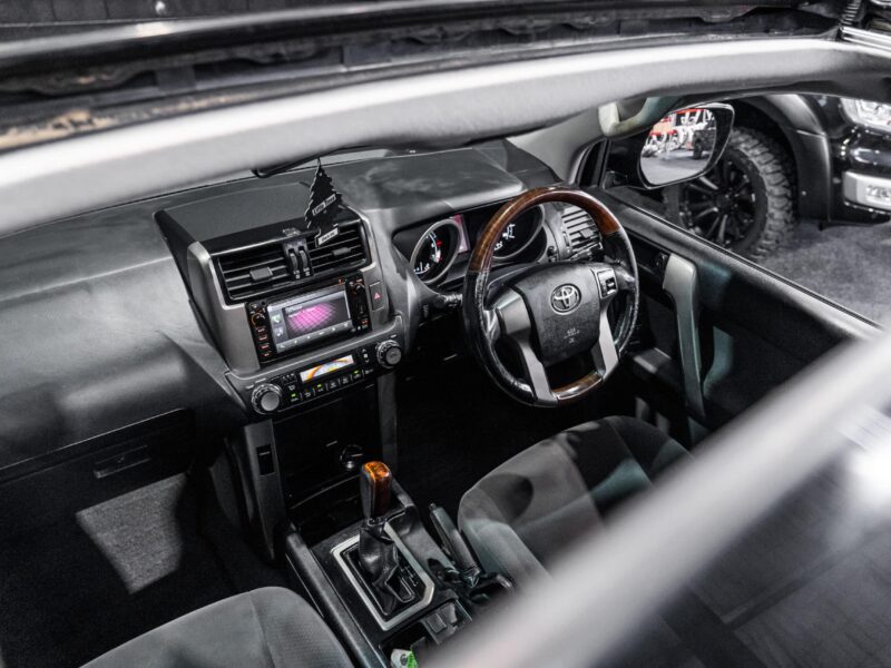 Vehicle Gallery Image