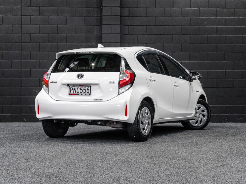 Vehicle Gallery Image