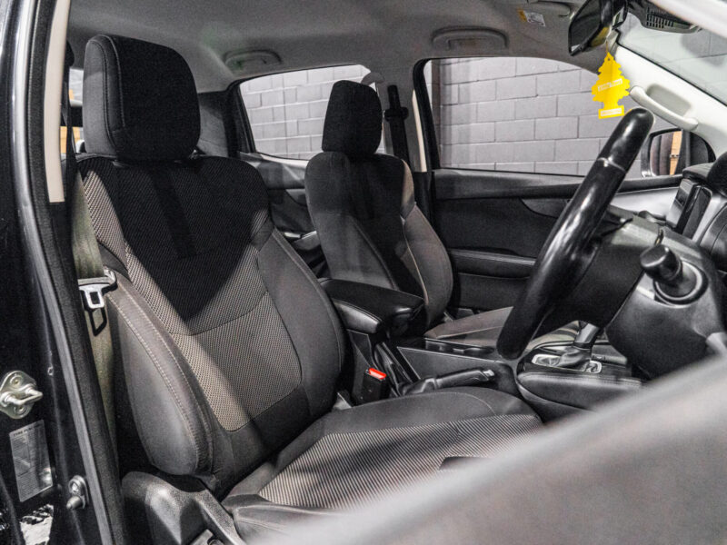Vehicle Gallery Image