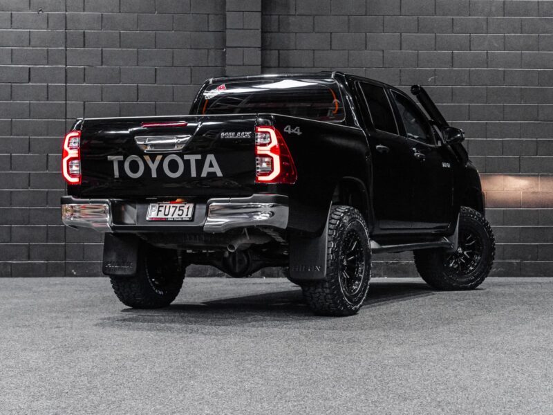 Vehicle Gallery Image