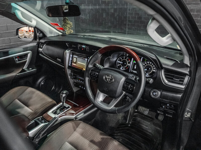 Vehicle Gallery Image