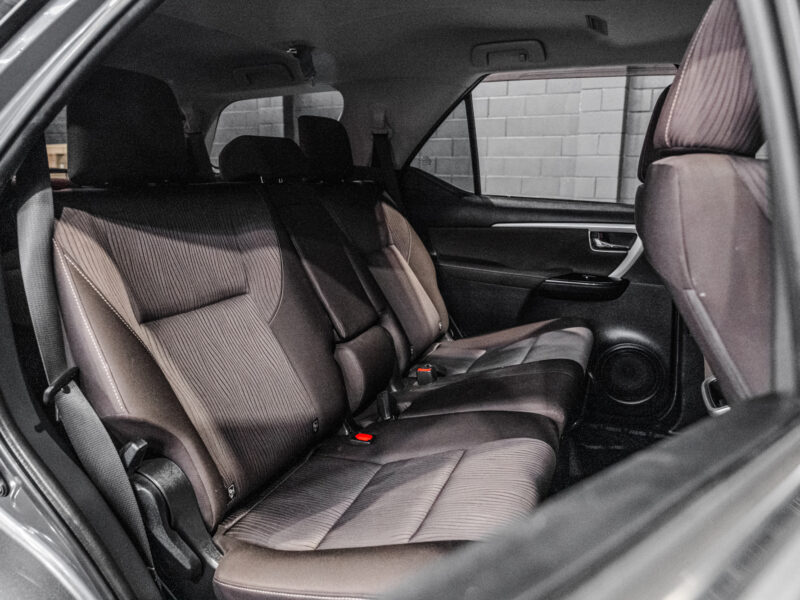 Vehicle Gallery Image