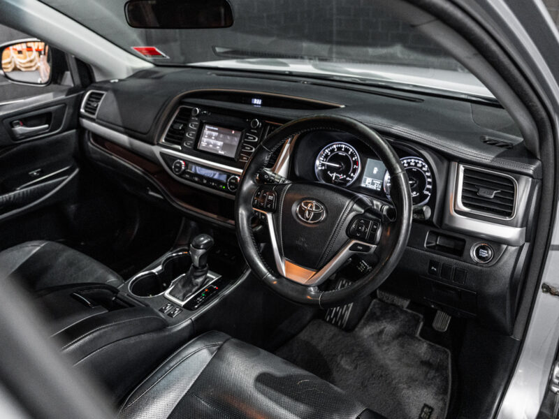 Vehicle Gallery Image