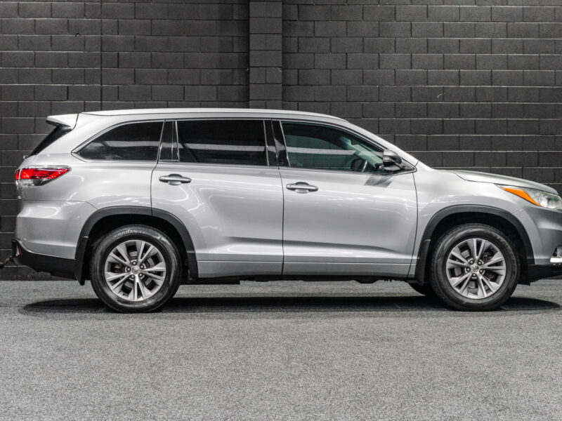 Vehicle Gallery Image