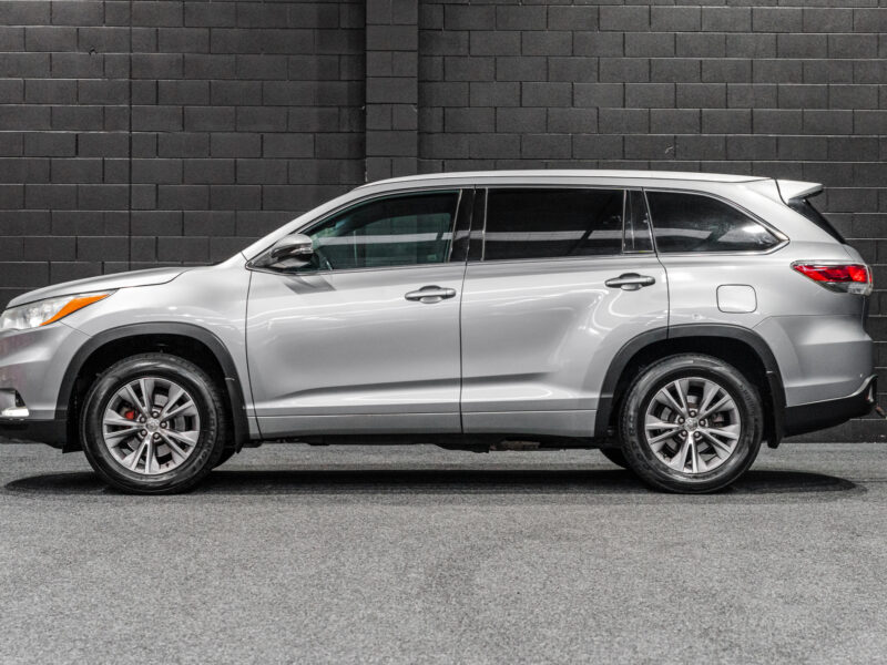 Vehicle Gallery Image