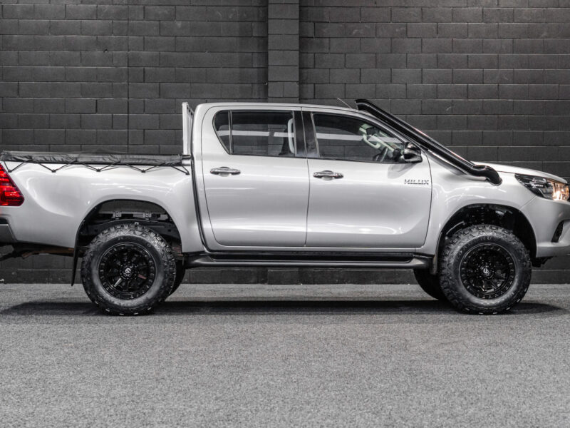 Vehicle Gallery Image