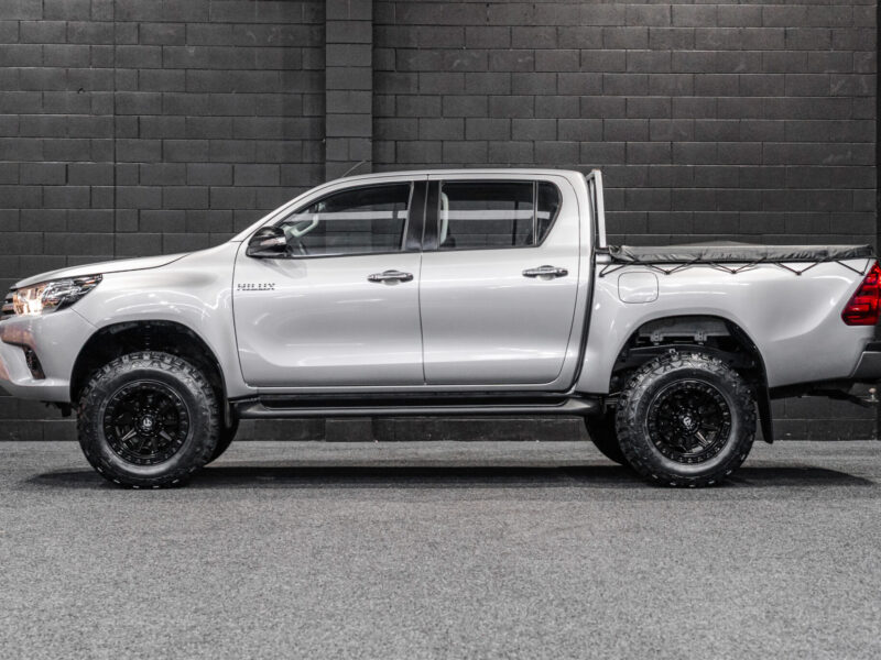 Vehicle Gallery Image
