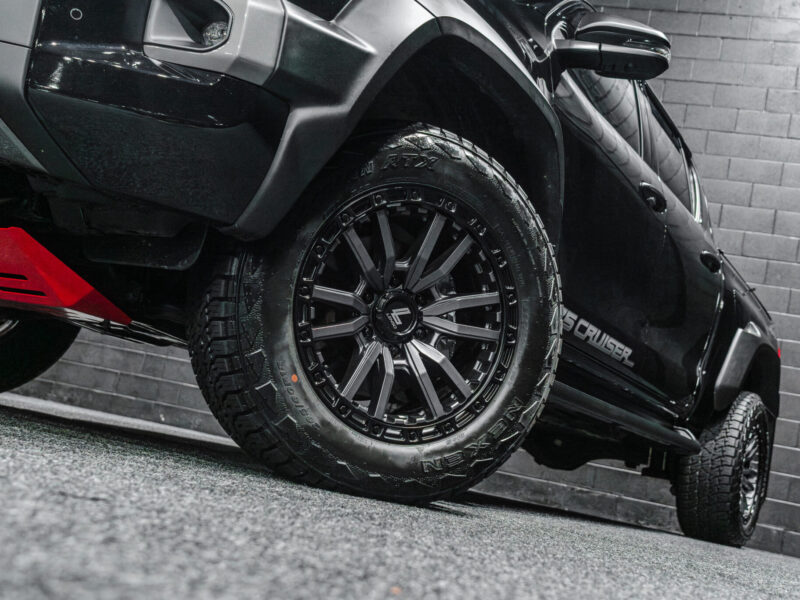 Vehicle Gallery Image