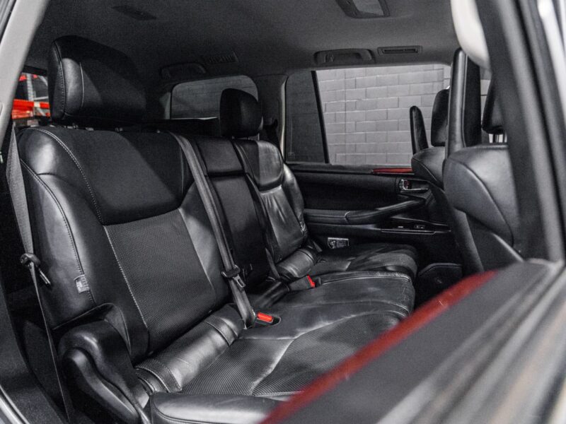 Vehicle Gallery Image