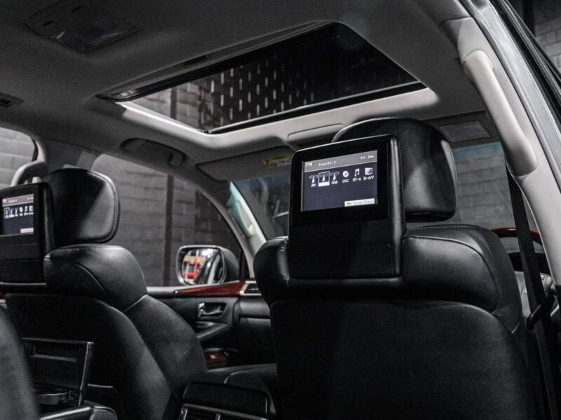 Vehicle Gallery Image