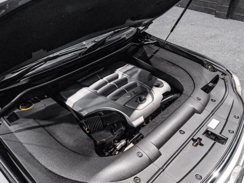 Vehicle Gallery Image