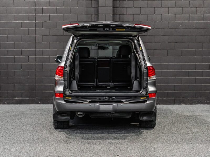 Vehicle Gallery Image