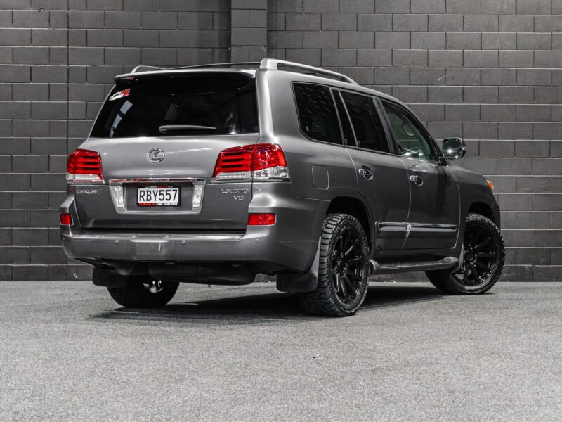 Vehicle Gallery Image
