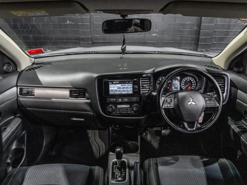 Vehicle Gallery Image