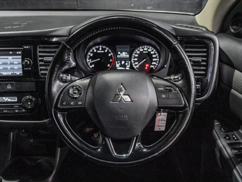 Vehicle Gallery Image