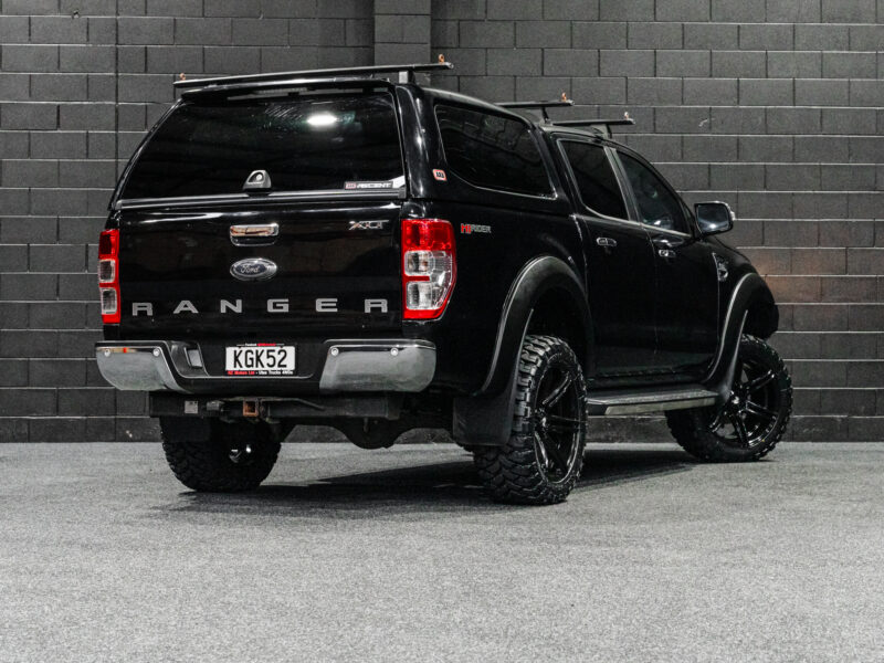 Vehicle Gallery Image