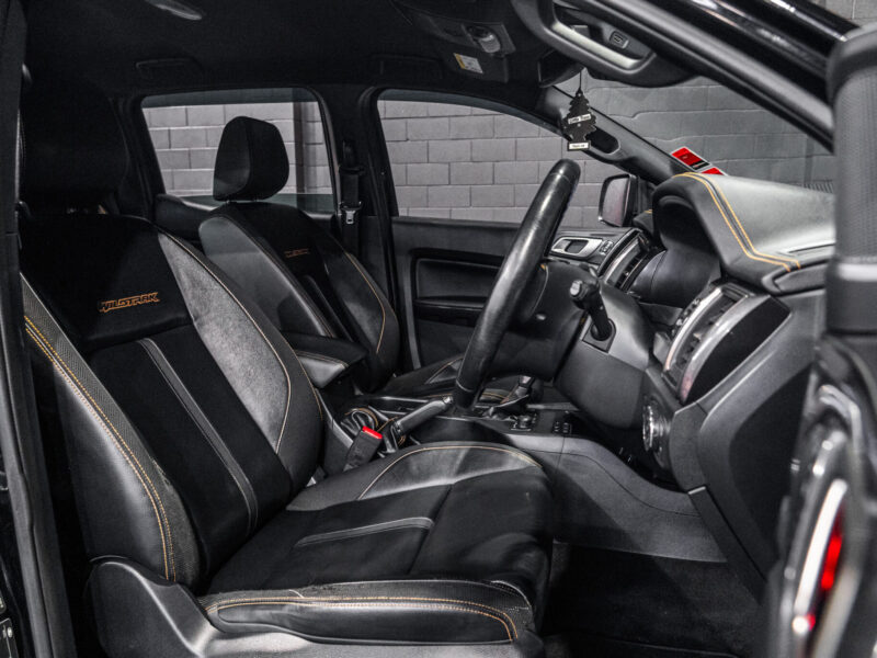 Vehicle Gallery Image