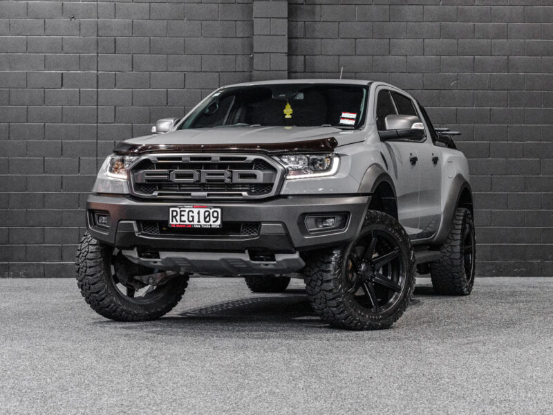 Vehicle Gallery Image