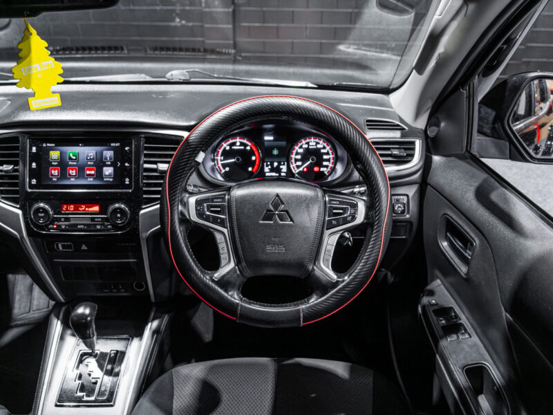 Vehicle Gallery Image