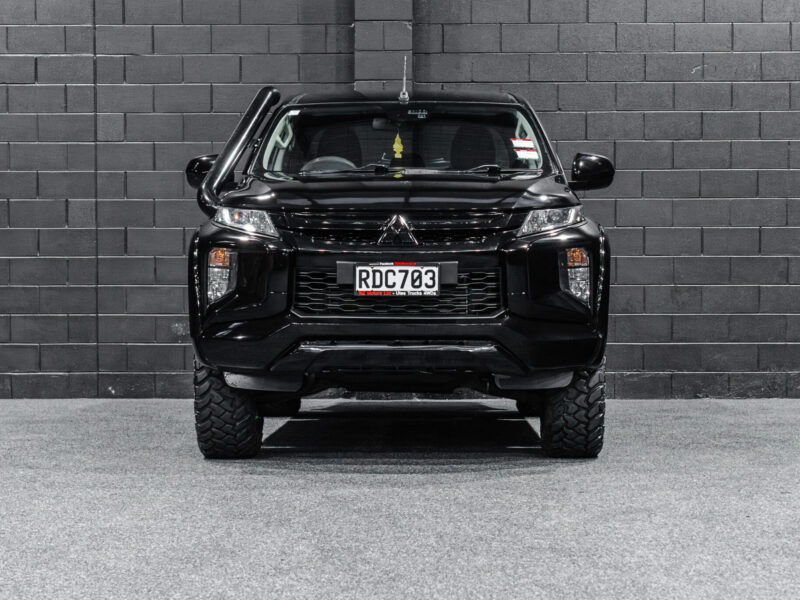 Vehicle Gallery Image