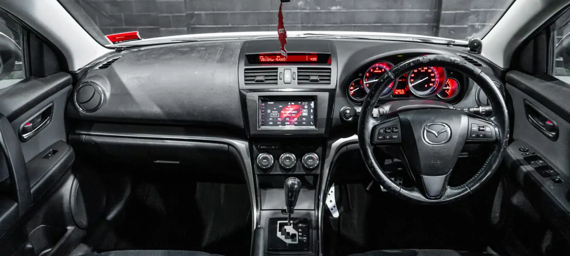 Vehicle Gallery Image