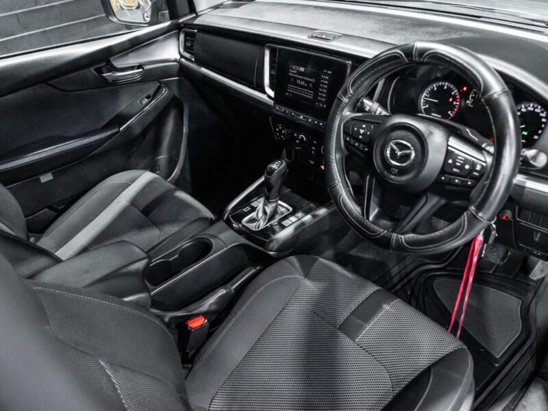 Vehicle Gallery Image