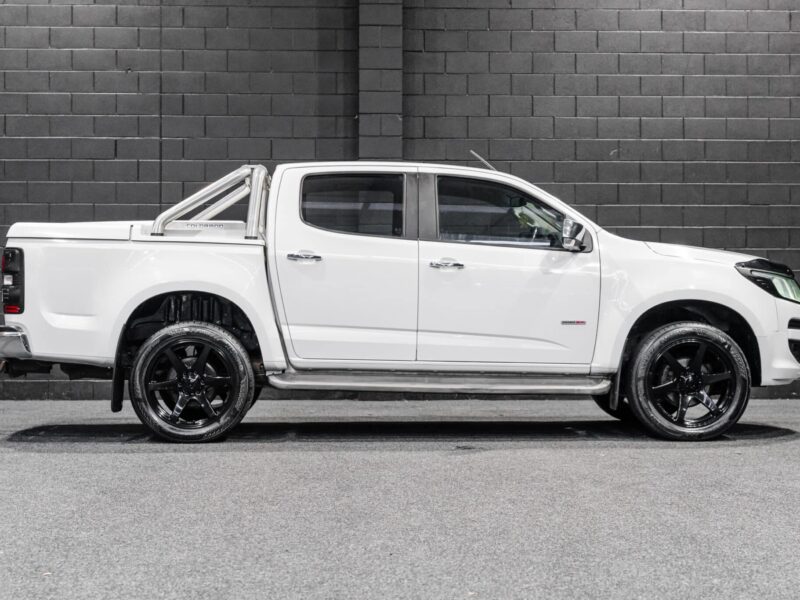 Vehicle Gallery Image