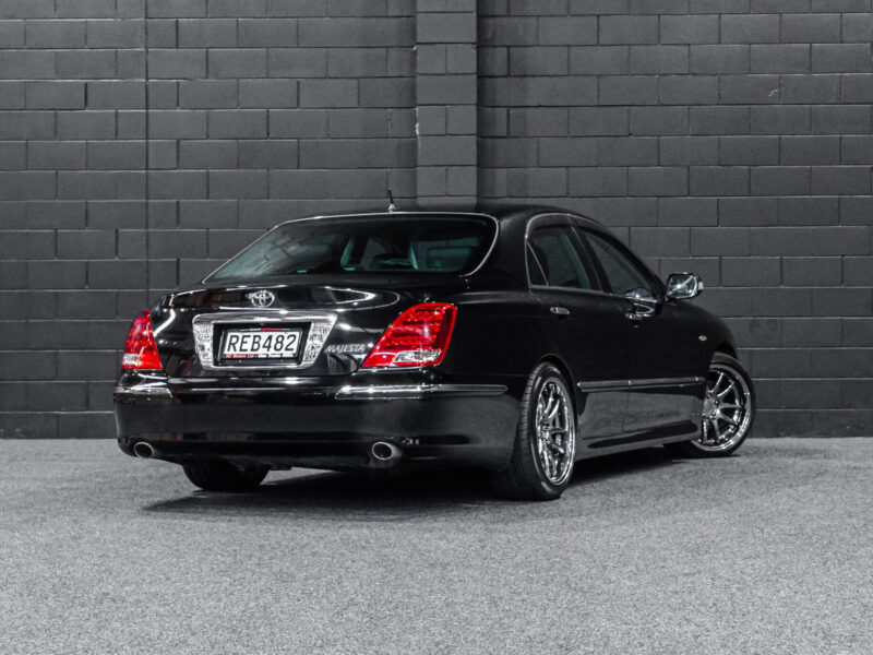 Vehicle Gallery Image