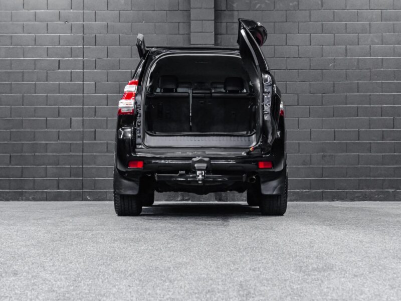 Vehicle Gallery Image