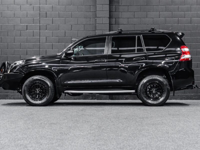 Vehicle Gallery Image