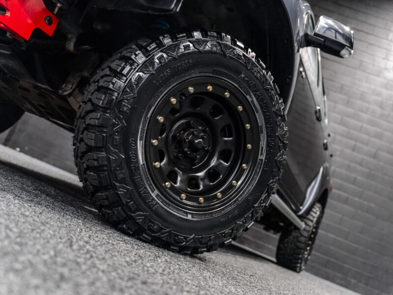 Vehicle Gallery Image