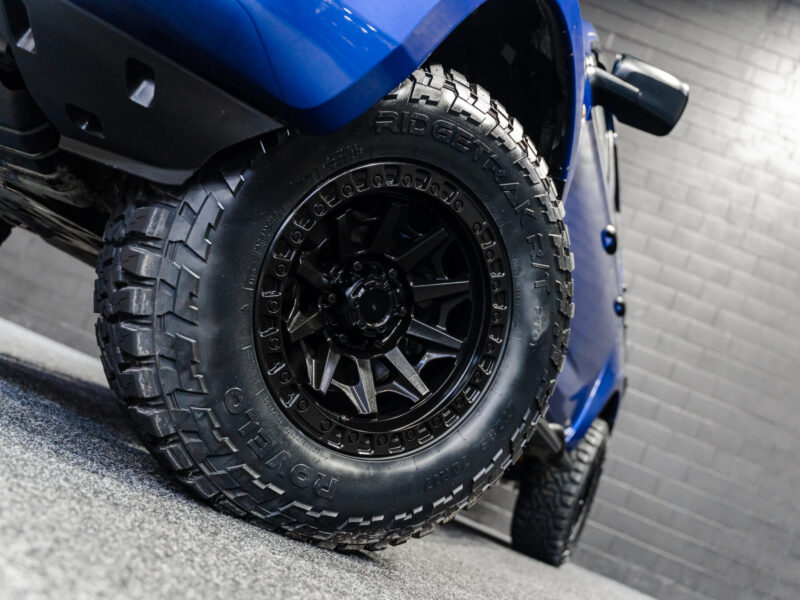 Vehicle Gallery Image