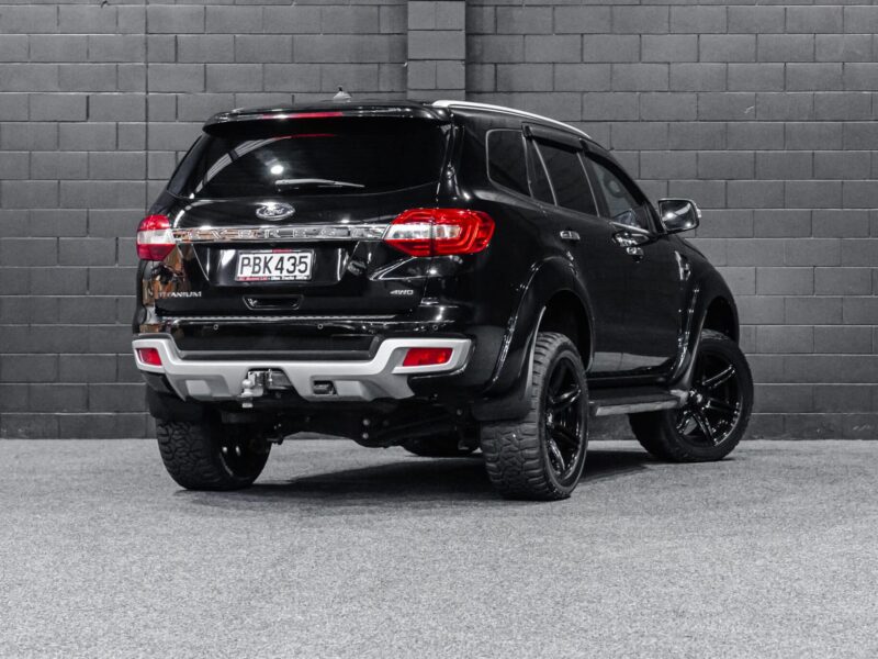 Vehicle Gallery Image