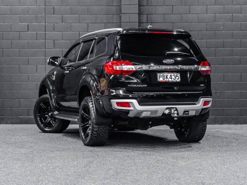 Vehicle Gallery Image