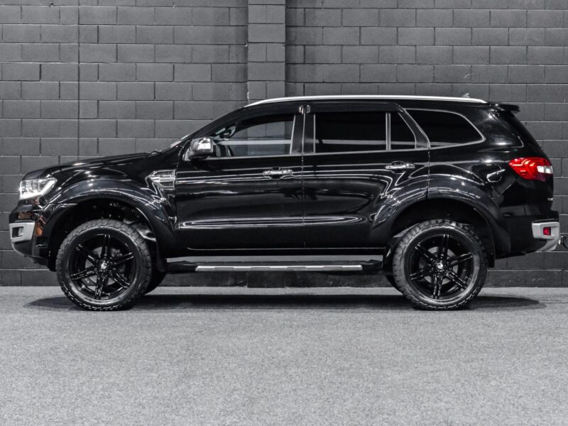 Vehicle Gallery Image