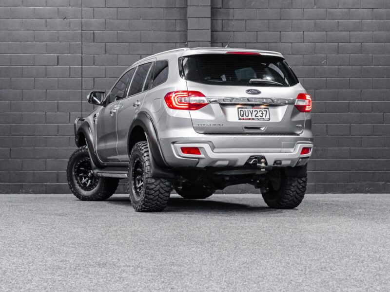 Vehicle Gallery Image