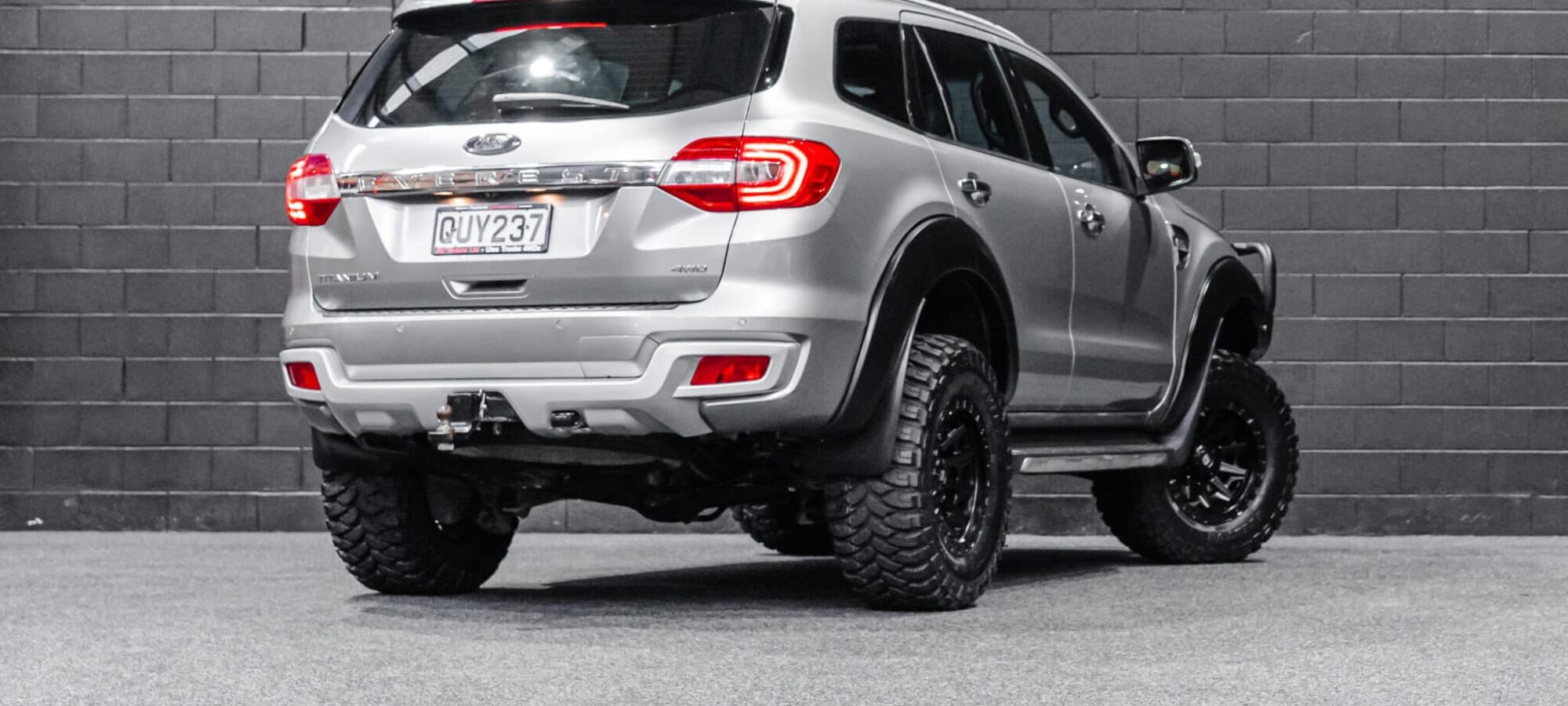 Vehicle Gallery Image